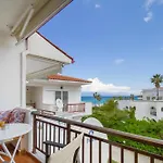 Seaside Apartament *